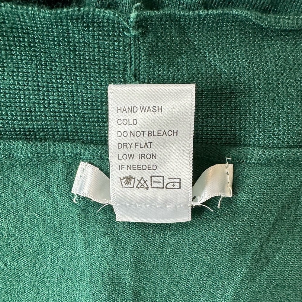 Elegant Rich Hunter Green Cardigan Sweater - Picture 6 of 6